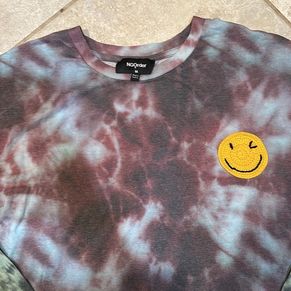 New Girl Order NGOrder Tie Dye Crochet Smiley Face Long Sleeve Shirt 14 - Picture 3 of 7